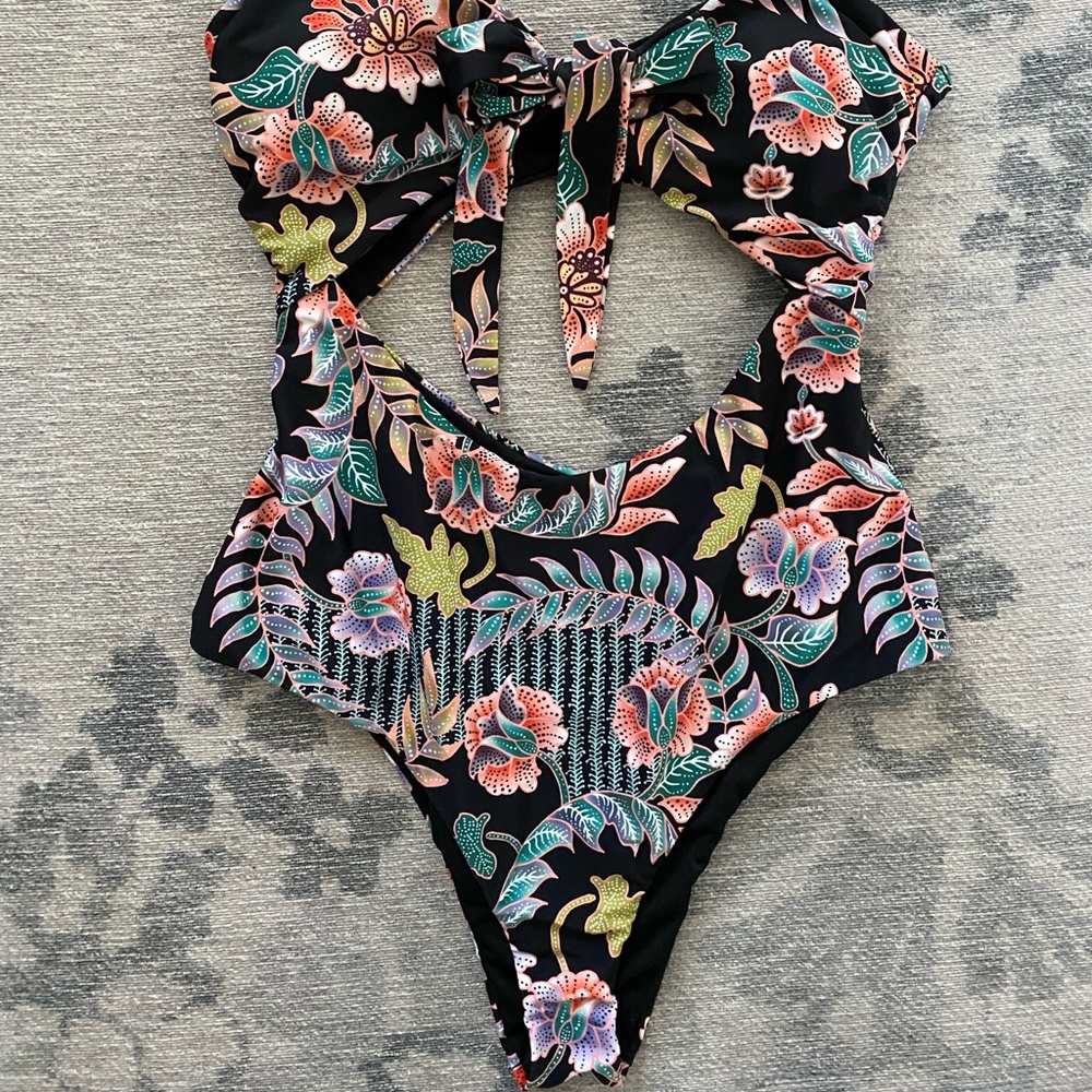 Raisins one piece swimsuit